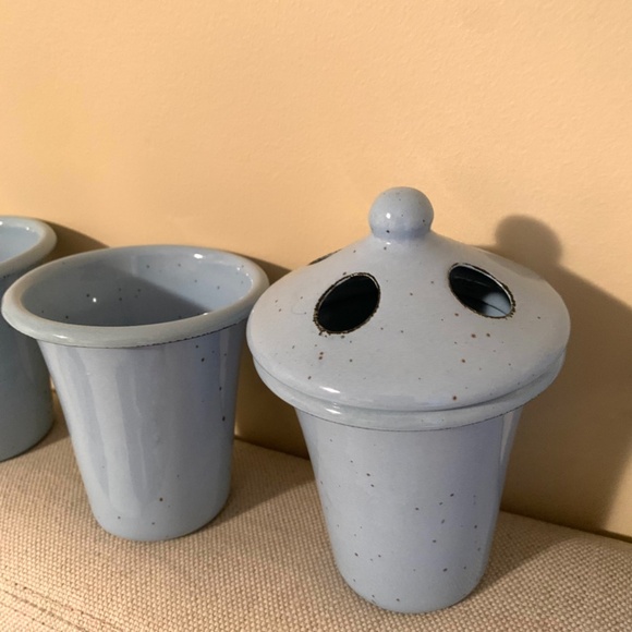 Martha Stewart NEW 4 Piece Speckle Enamel Bathroom Accessory Set Periwinkle Blue - Picture 6 of 12